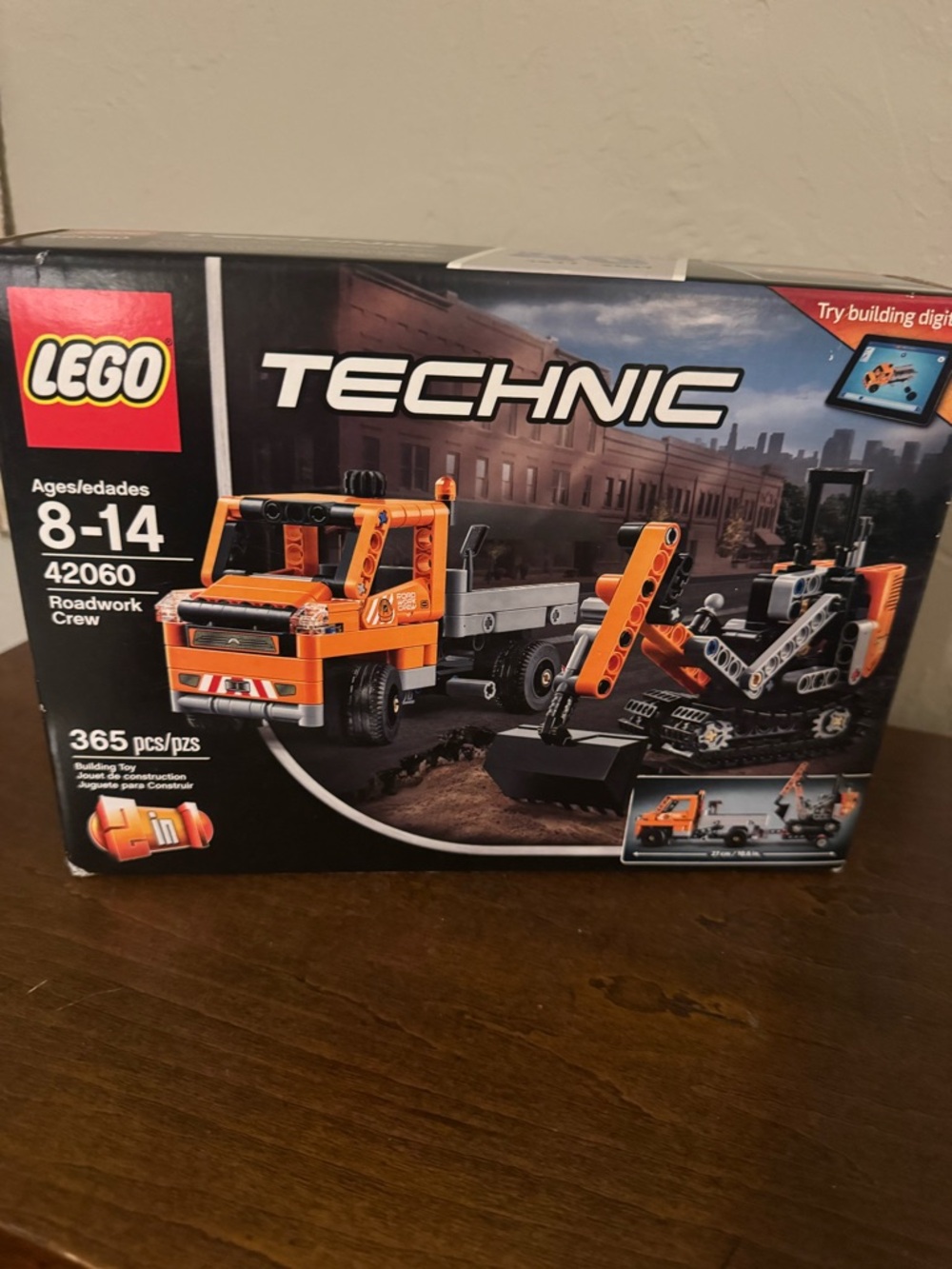LEGO Technic Roadwork Crew (Orange) - 42060 - NEW